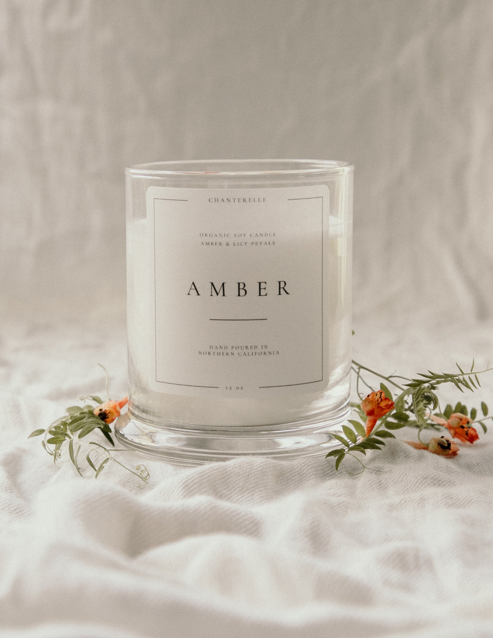 Amber With Dried Lily and Amber Organic Soy Candle 10 oz